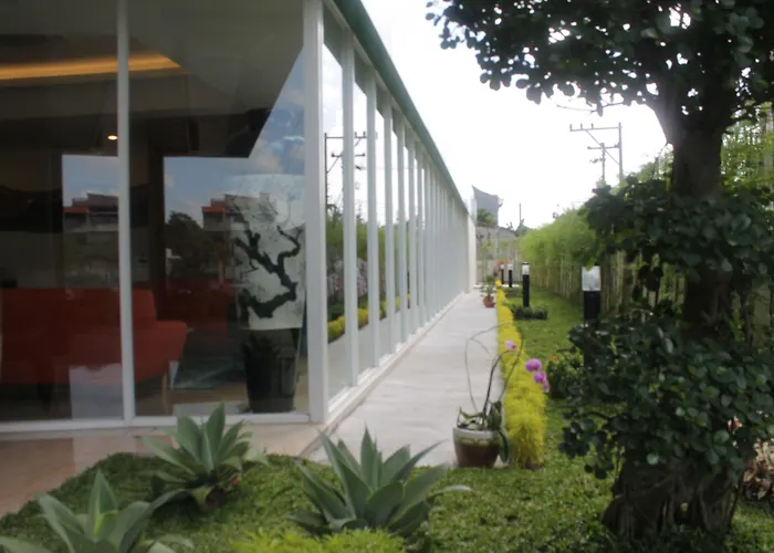 Cheap hotel: Grand Orchid Hotel Yogyakarta